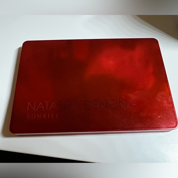 Natasha Denona Sunrise palette - Picture 2 of 4